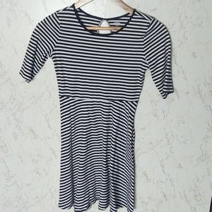 Old Navy skater dress  girls size large 10/12